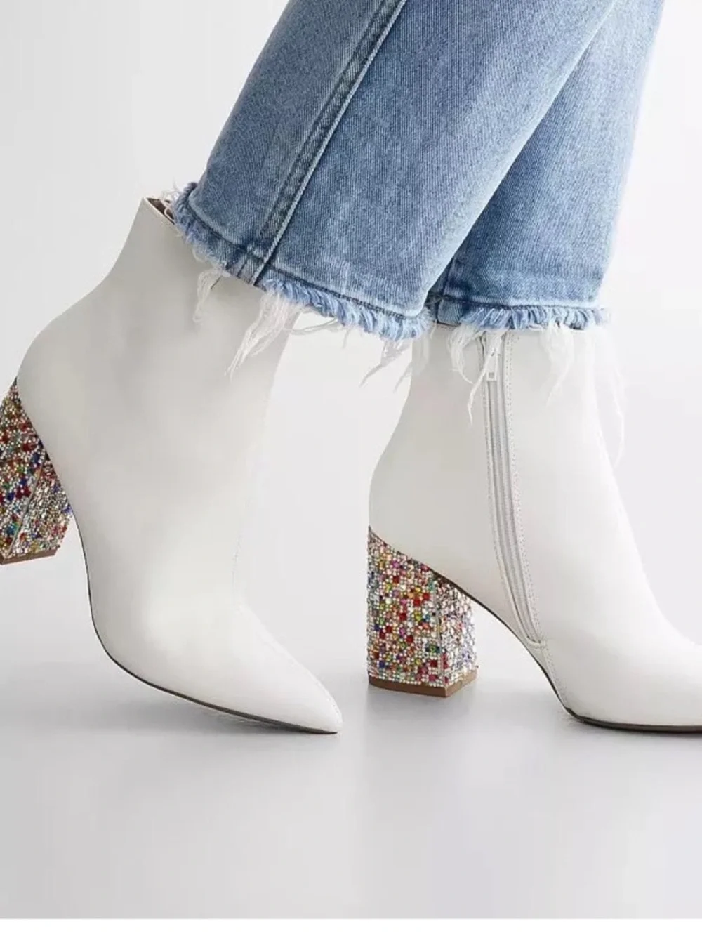 Betsey Johnson Kassie White Ankle Boots Size 8.5- New!